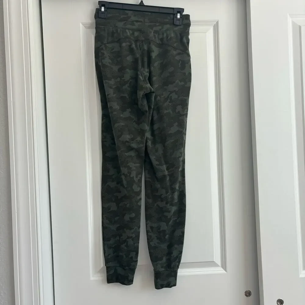 Lululemon‎ Ready To High-Rise Jogger Sz 4 Camo Athleisure Workout